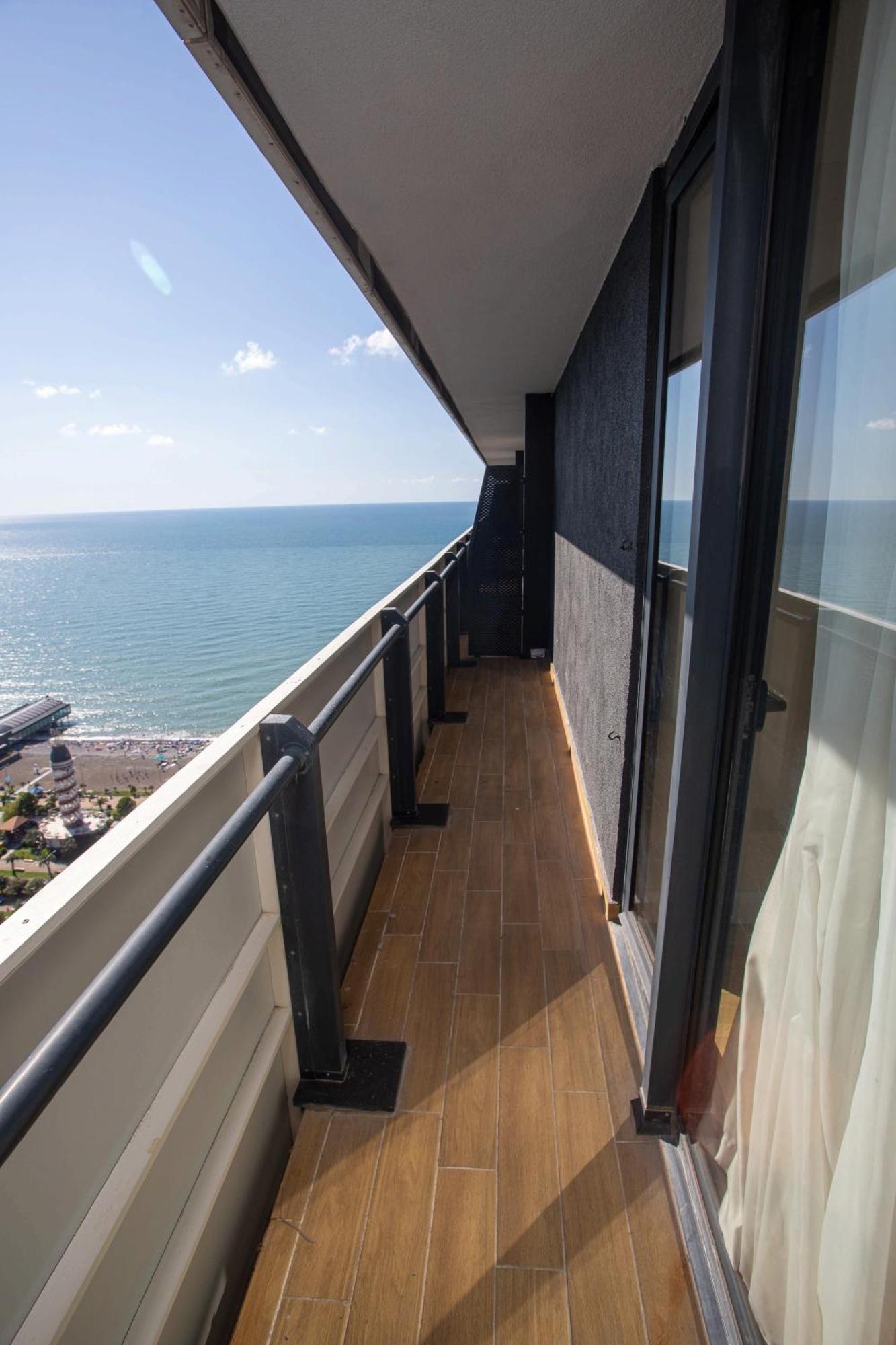 Apartmán Luxsor & Gorgeous Sea Vlews Batumi Exteriér fotografie